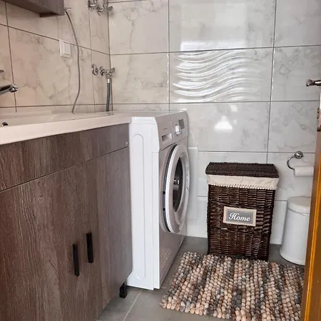 דירה Tsakoniki Filoxenia! *