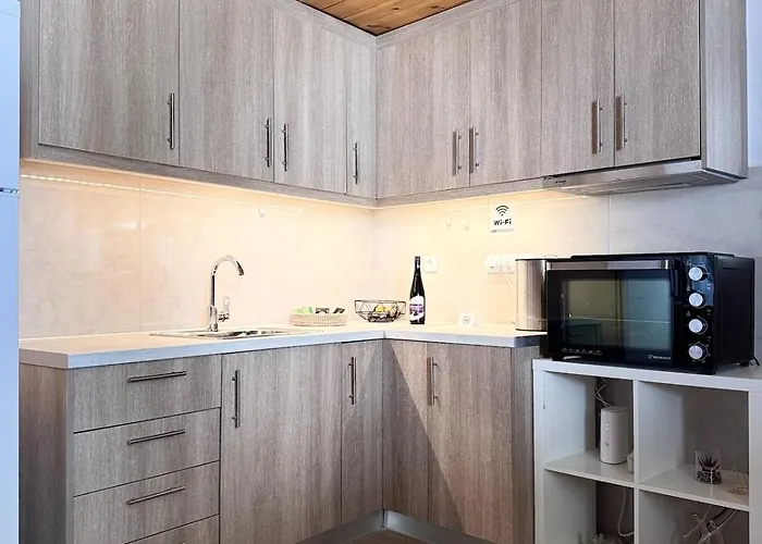 Tsakoniki Filoxenia!